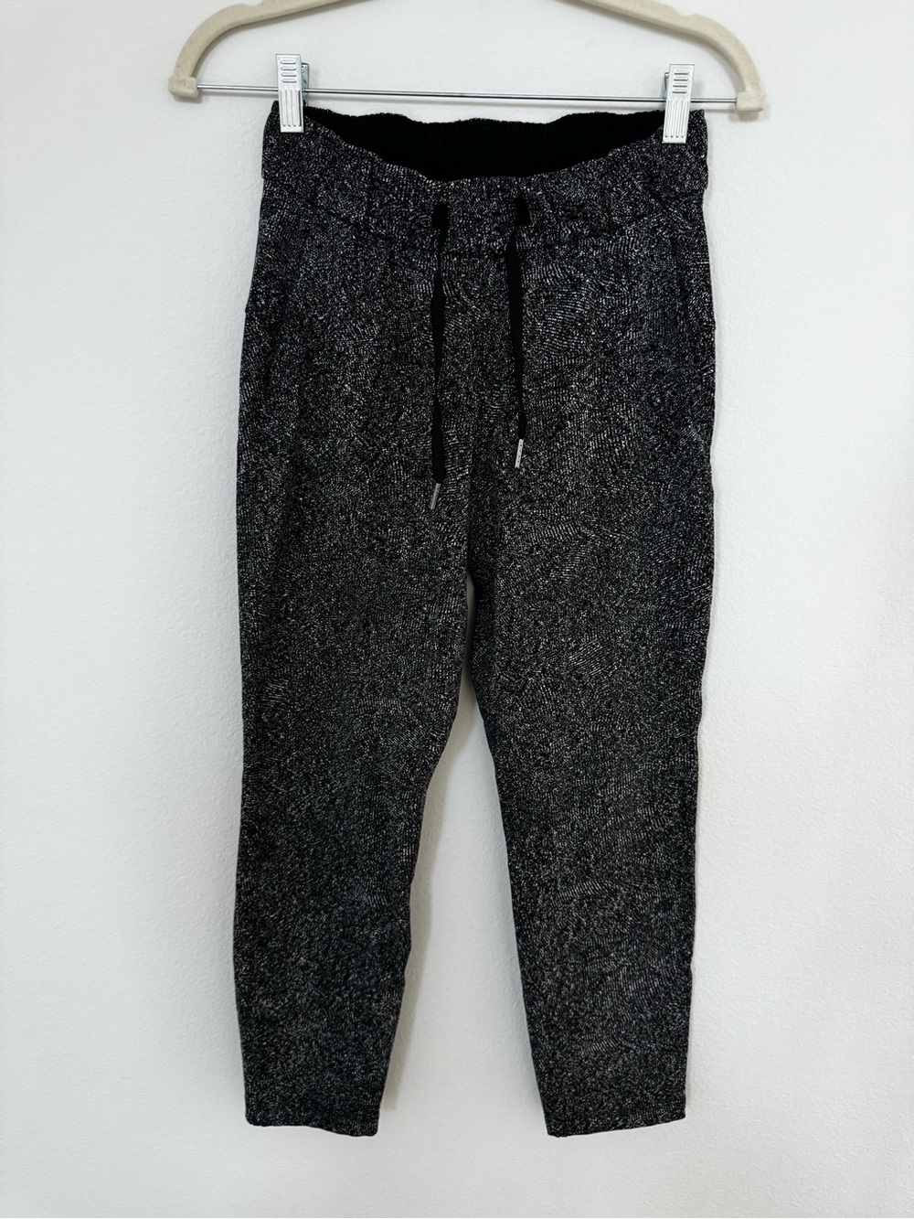 2 Lululemon Black and Heather grey Knit Drawstring joggers